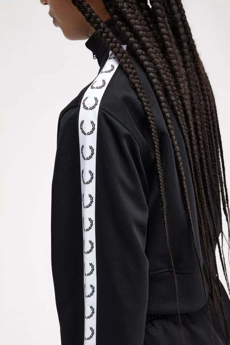 fred perry cropped taped track damjackor svarta
