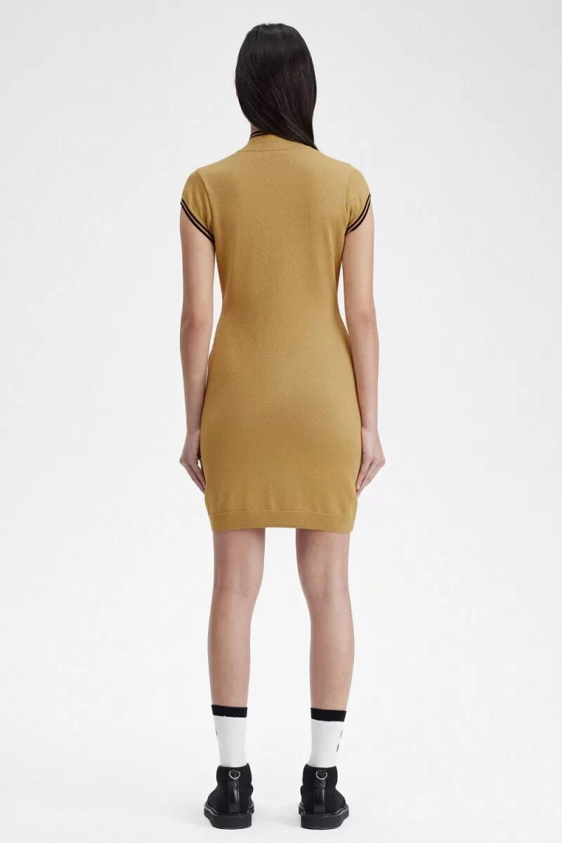 fred perry metallic stickad damklänning 1964 guld