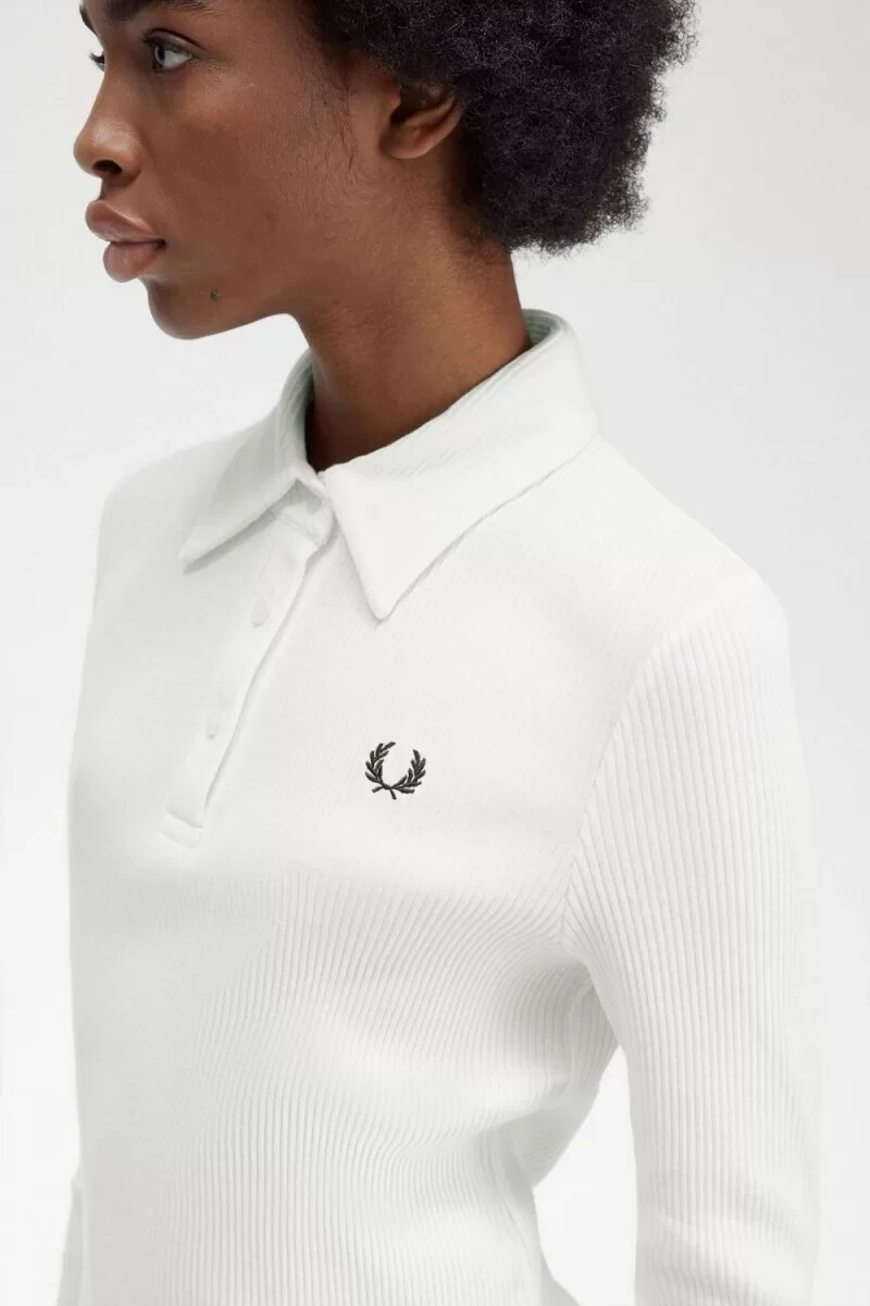 fred perry långärmad ribbad dampoloskjorta snövit