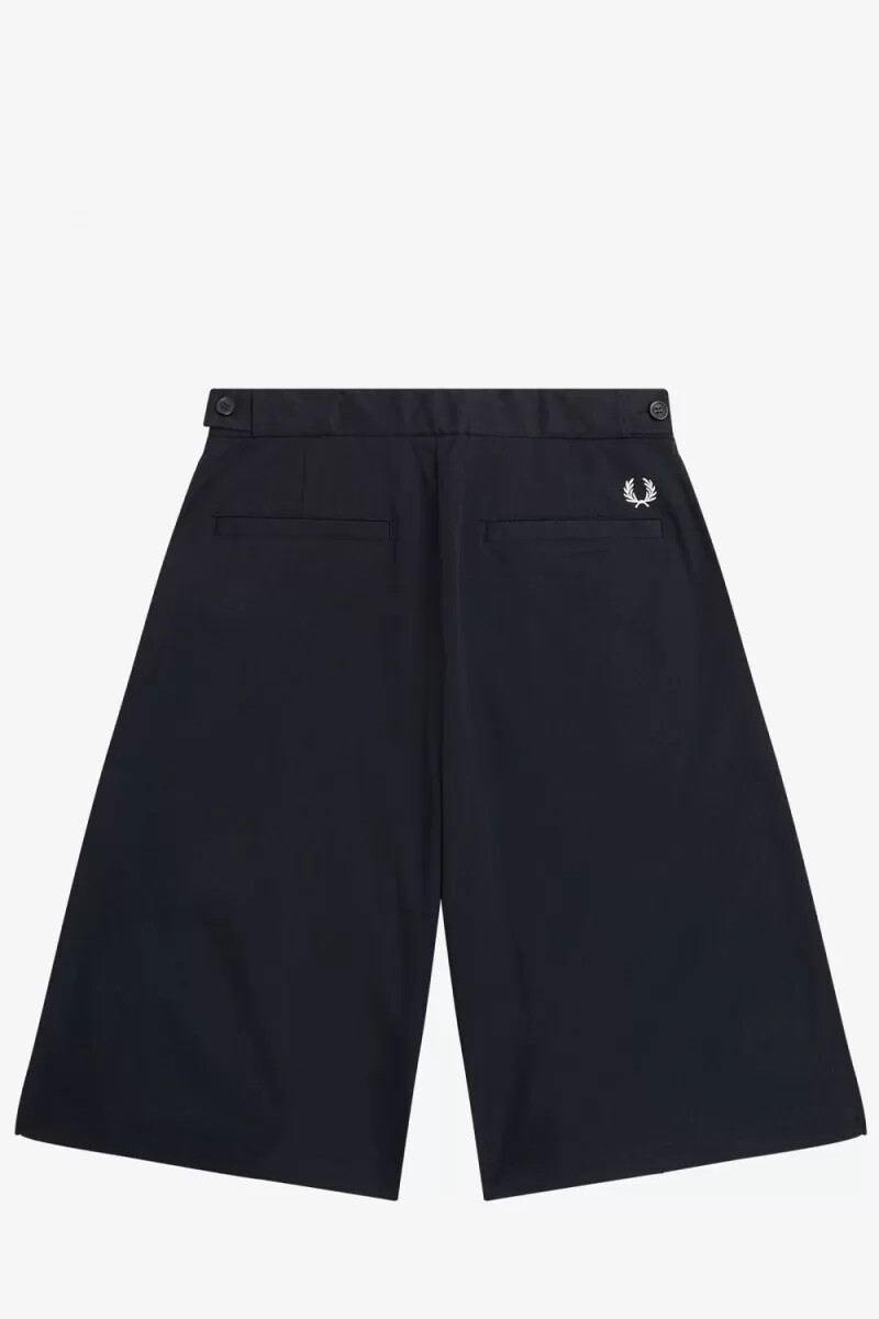 fred perry plisserade damshorts svarta