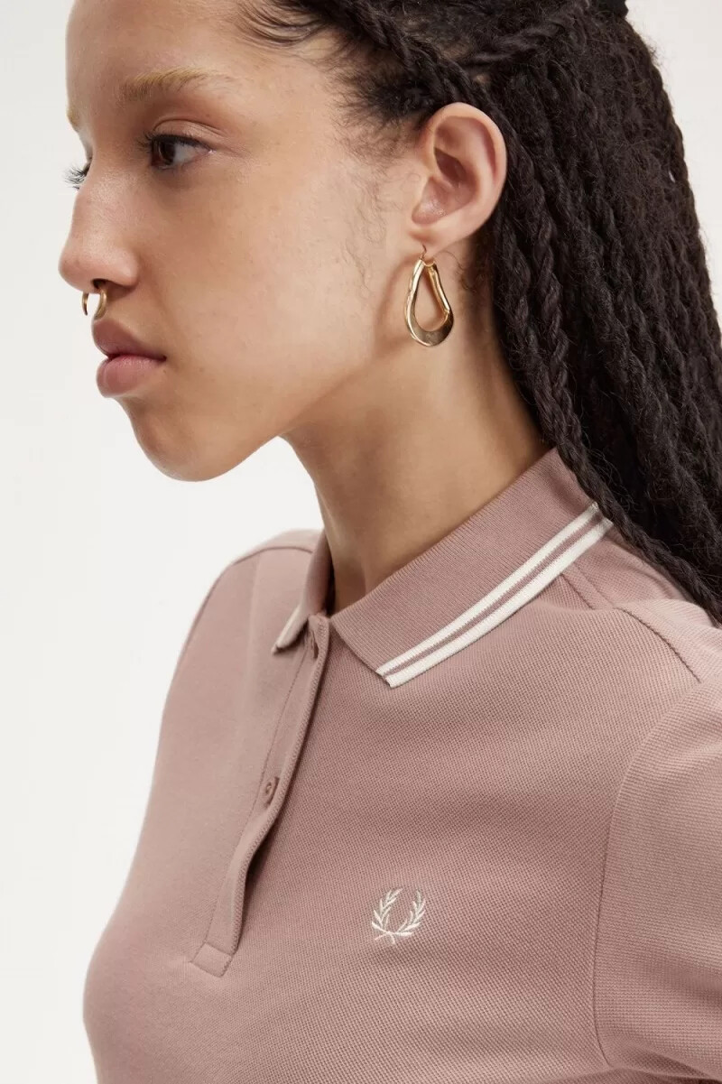 fred perry g3600 damskjorta mörkrosa beige