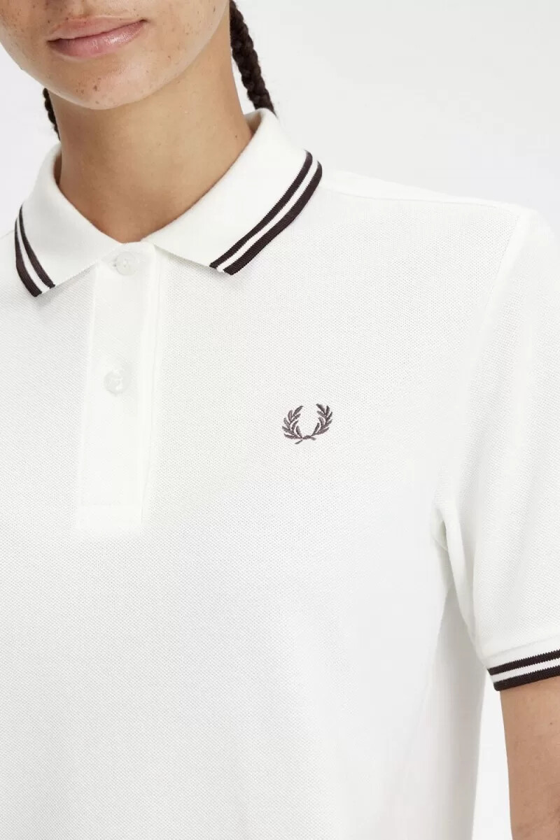 fred perry g3600 damskjorta snövit mörkröd