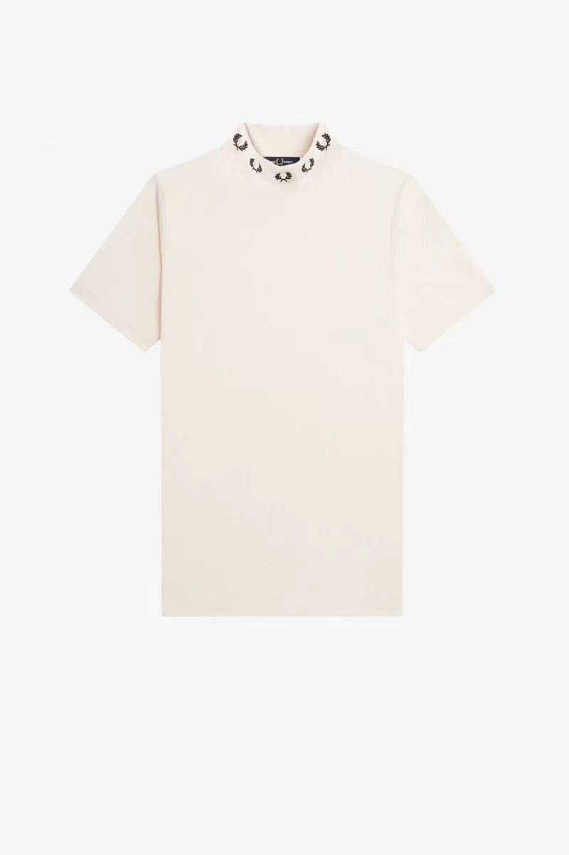 fred perry laurel wreath high neck dam t-shirt silky peach