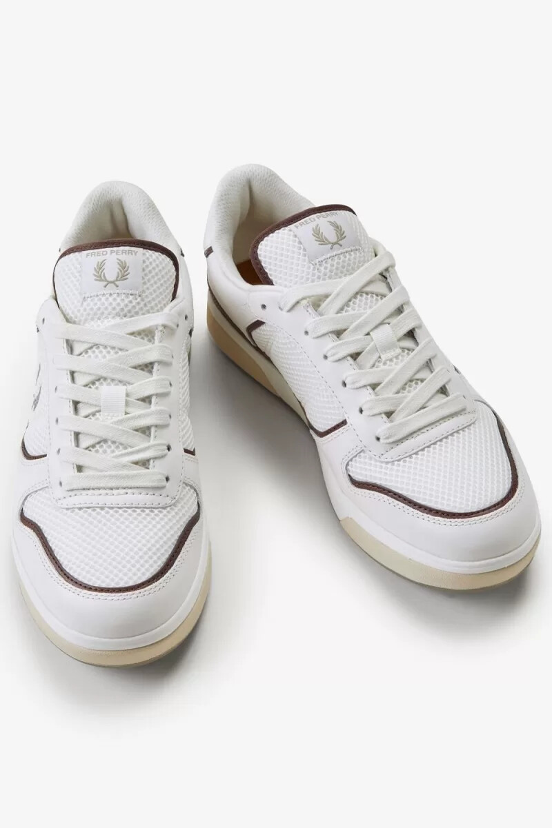 fred perry b300 herr sneakers snövit varmgrå