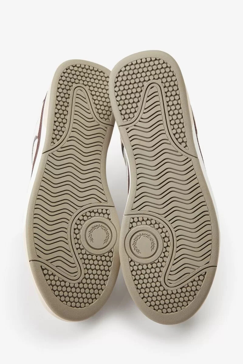 fred perry b300 herr sneakers snövit varmgrå