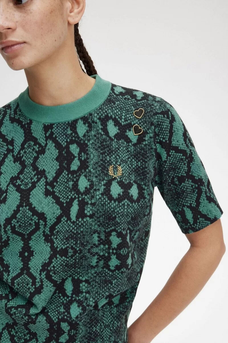 fred perry snake print damtröja djup mintgrön