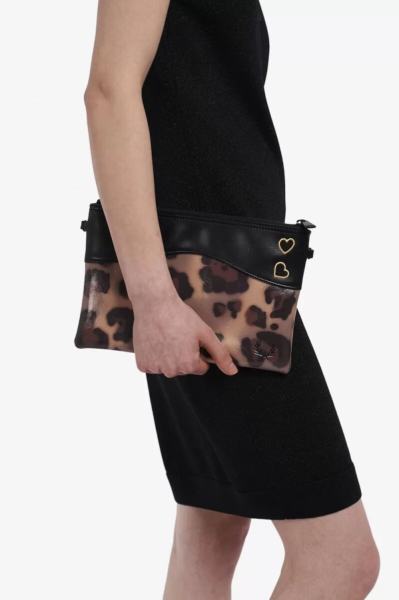 fred perry leopard print side damväskor tonal leopard