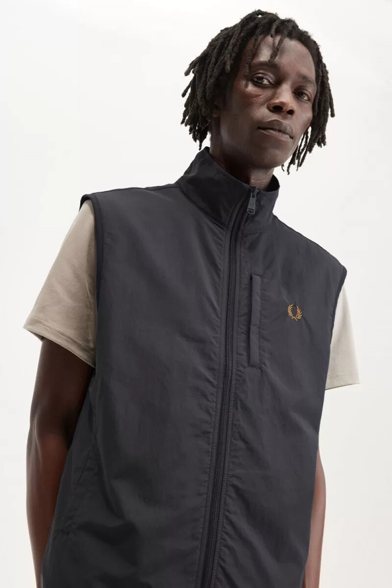 fred perry nylon herrväst ankare grå