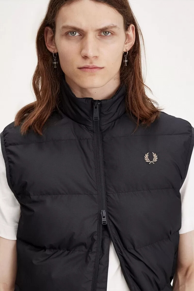 fred perry isolerad herrväst ankare grå