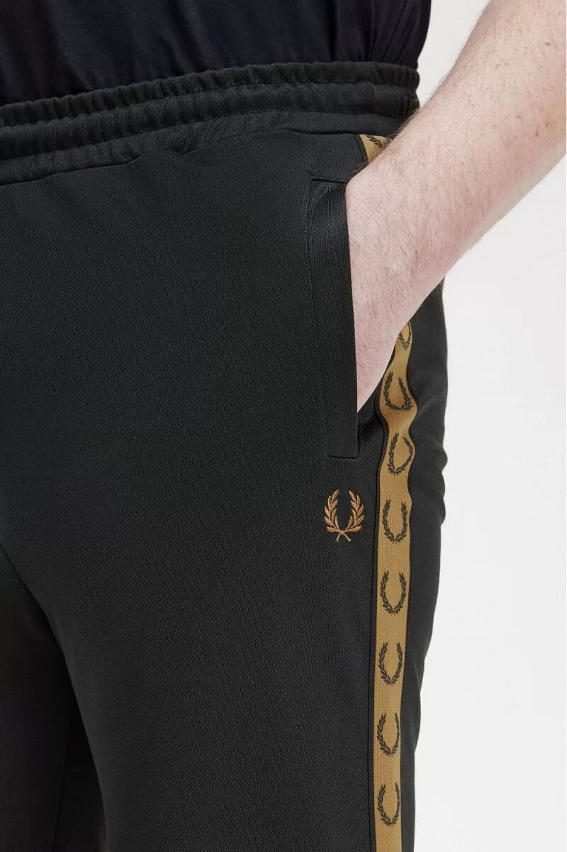 fred perry taped track byxor herr svarta bruna