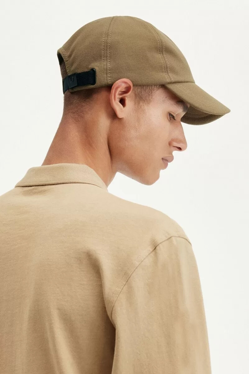 fred perry classic pique herrkeps brun beige