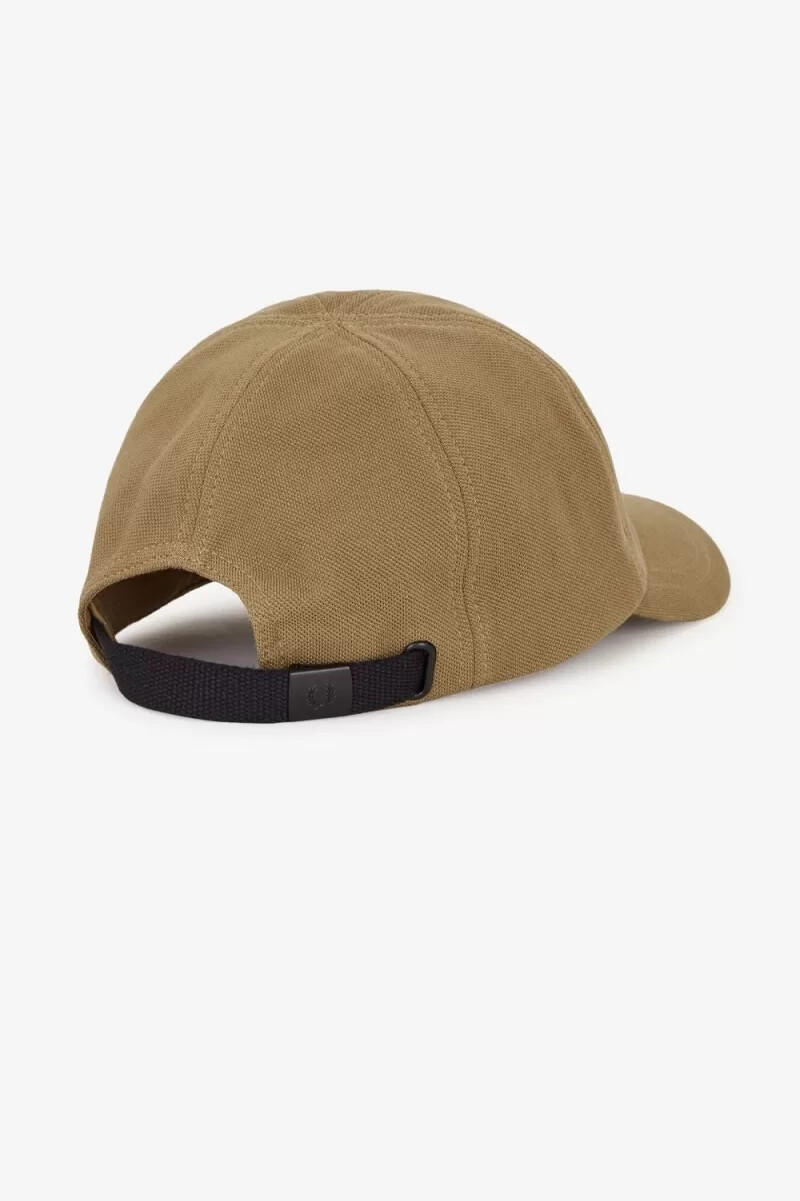 fred perry classic pique herrkeps brun beige