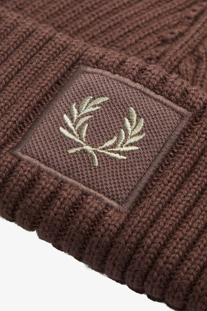 fred perry cotton rib herrkeps mörkröd varm grå