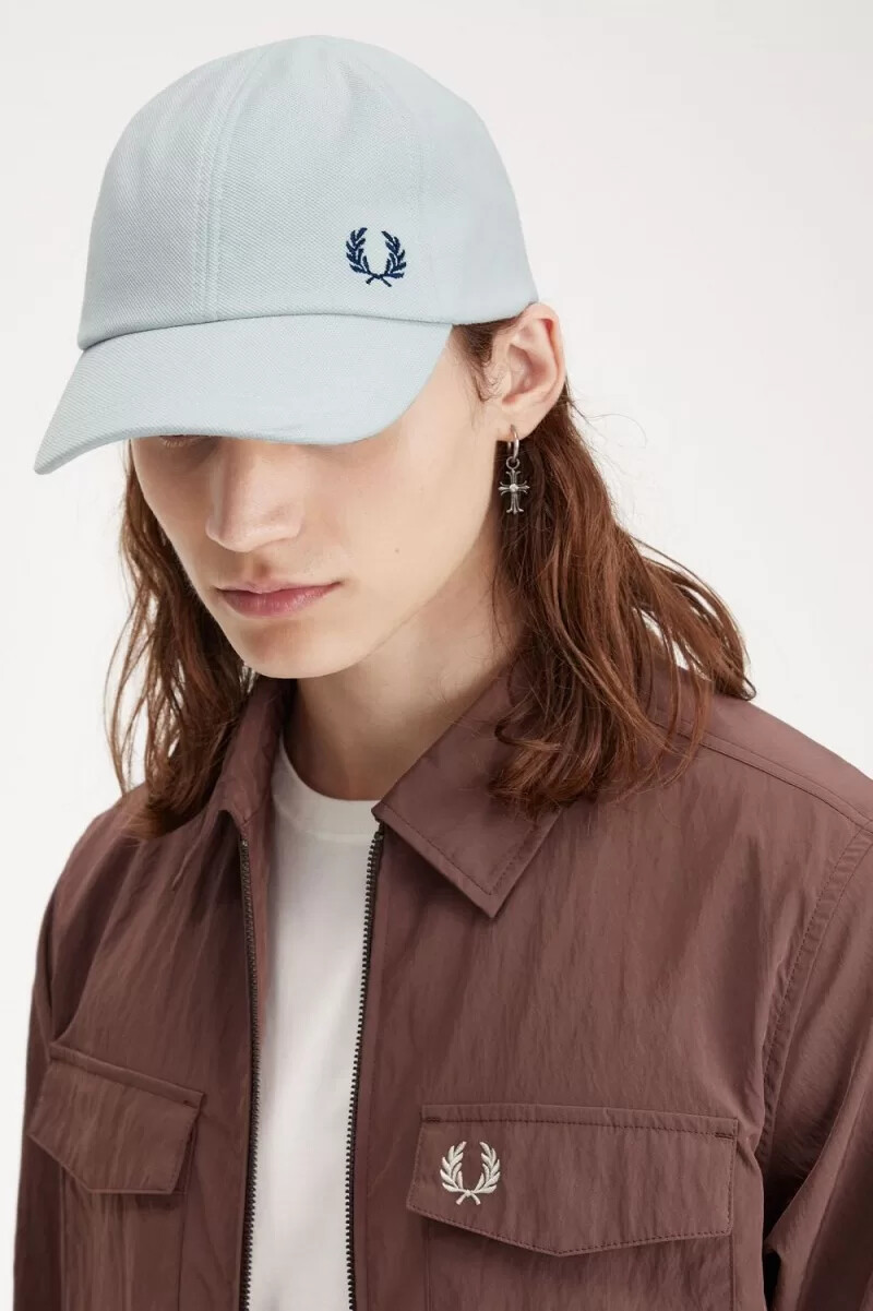 fred perry classic pique herrkeps ljus aqua midnattsblå