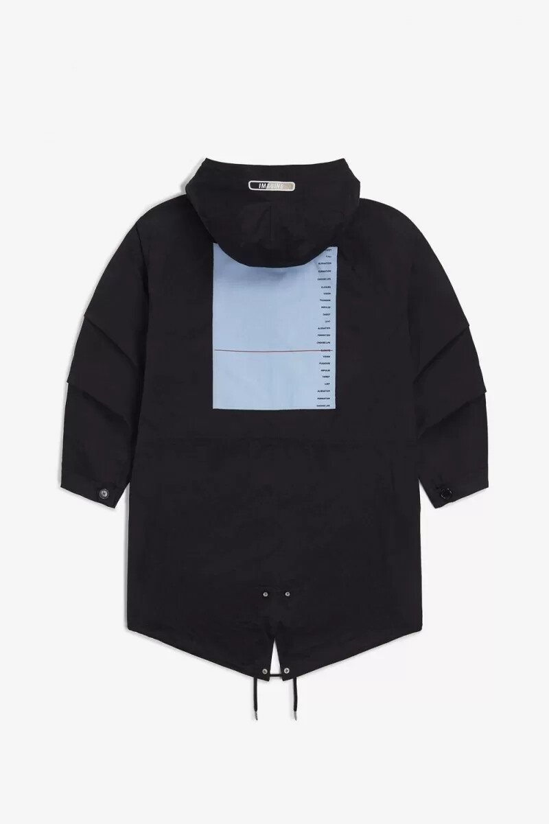 fred perry printed patch herrparkas svart
