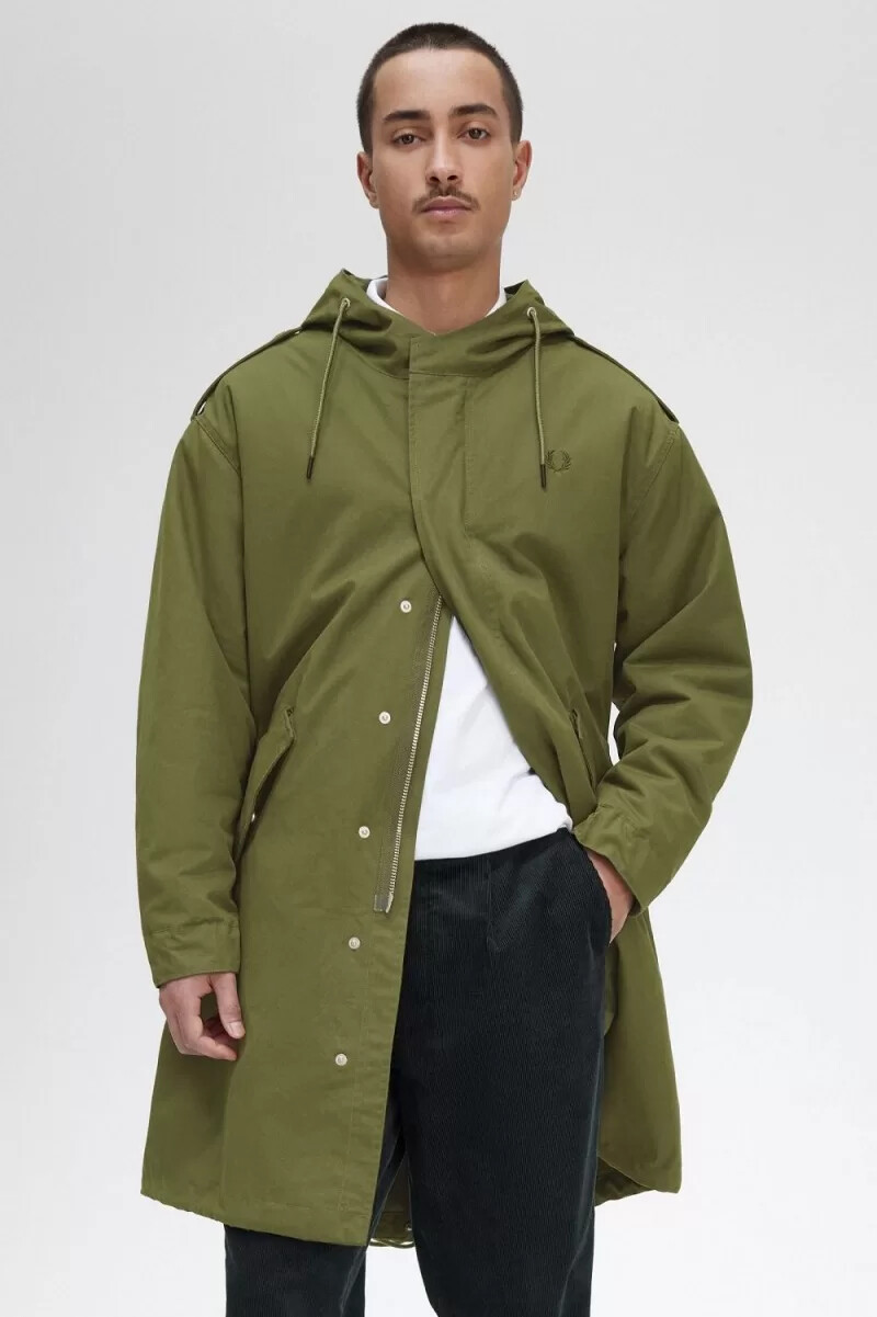 fred perry herrparkas med fuskpälsfoder grön