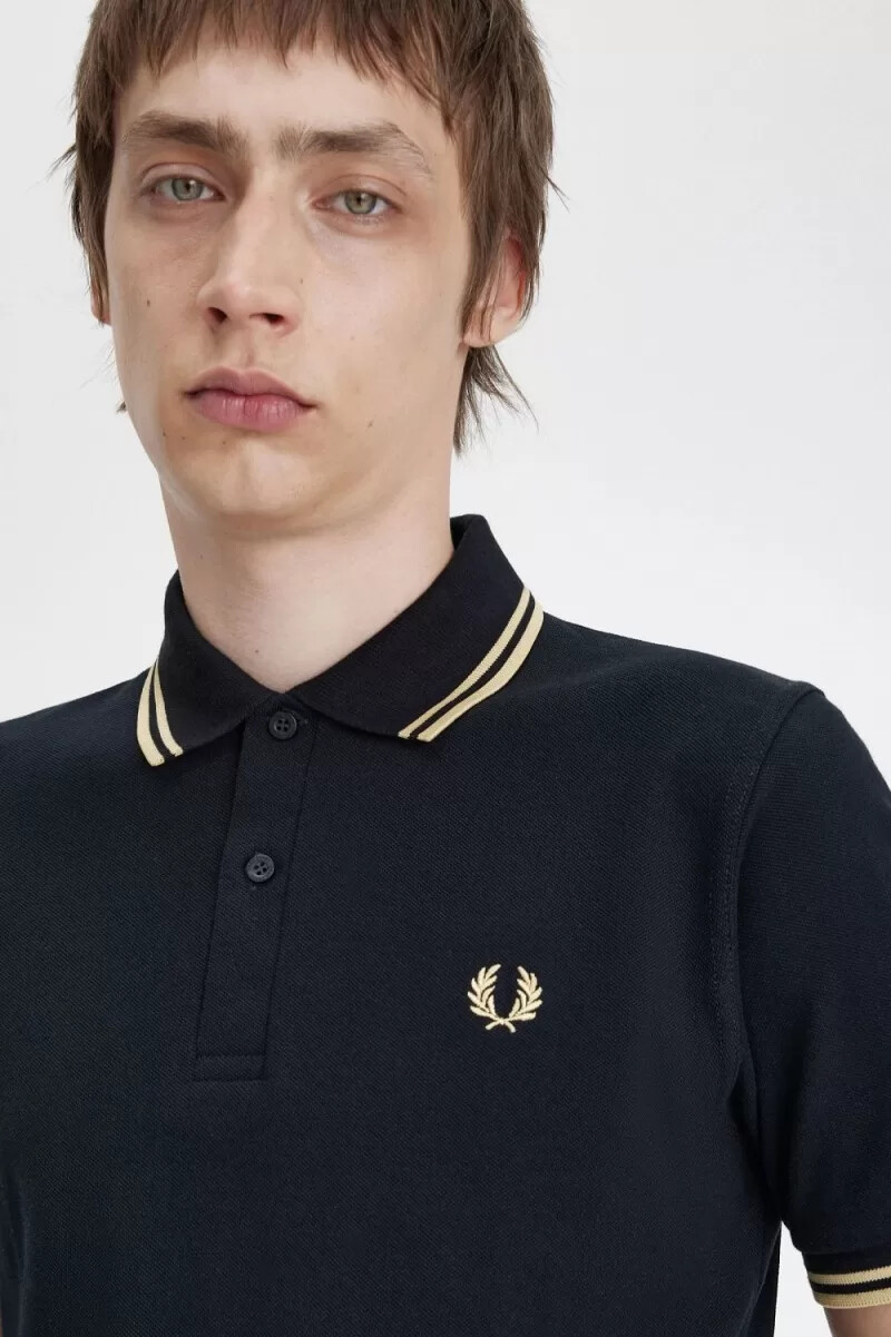 fred perry tokyo m12 herr pikétröja svart champagne