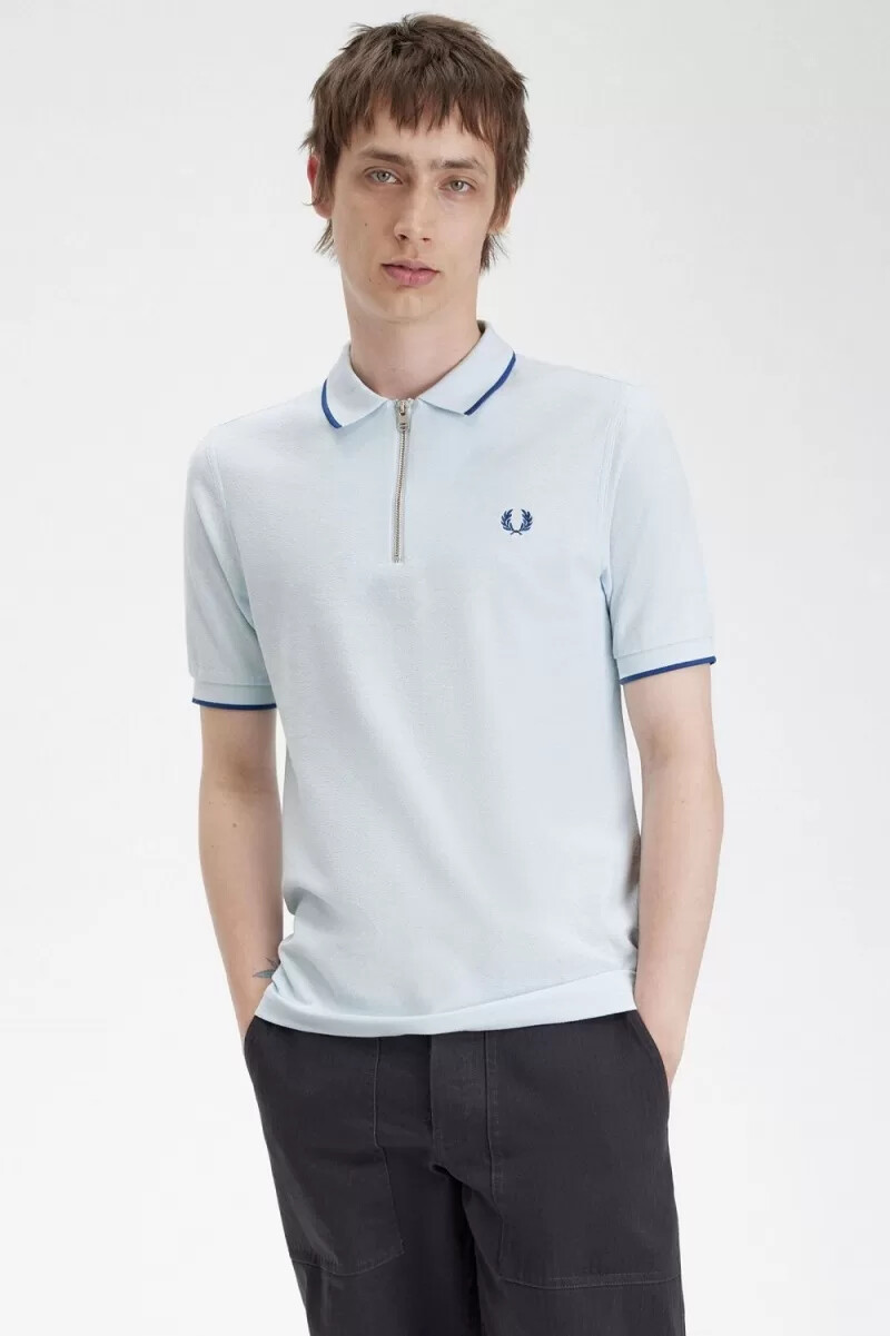 fred perry crepe pique zip neck herrpoloskjorta ljusblå