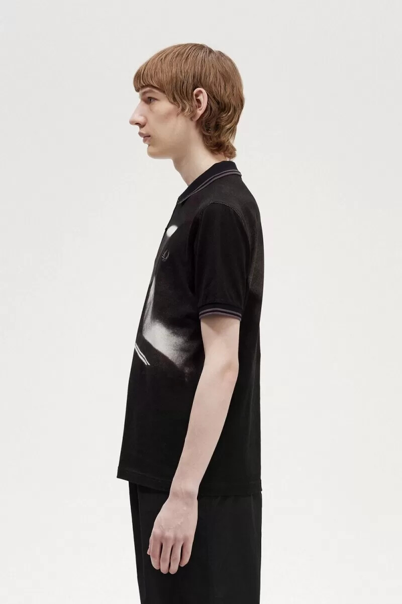 fred perry rave graphic herr pikétröja svart