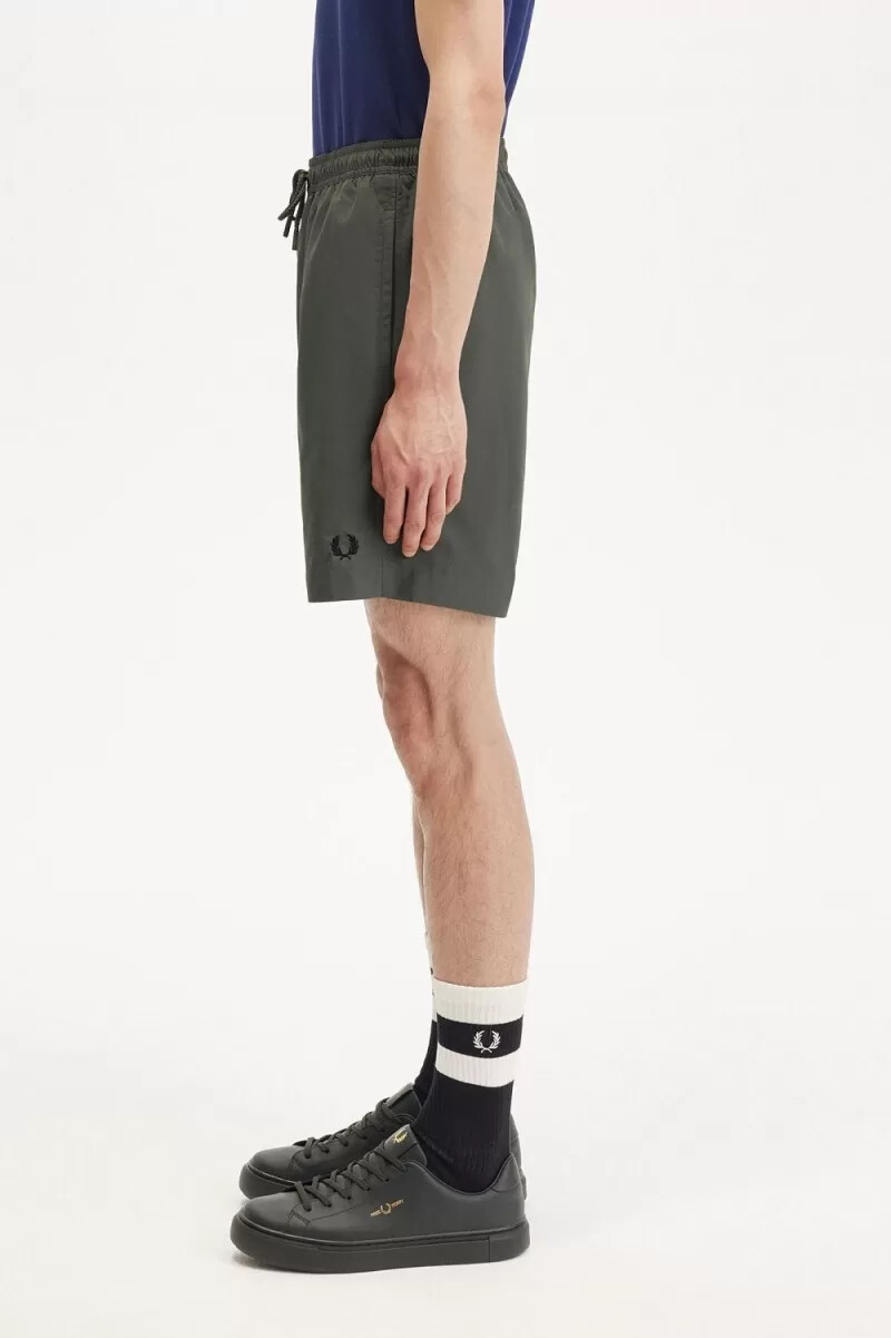 fred perry classic badshorts herr grön