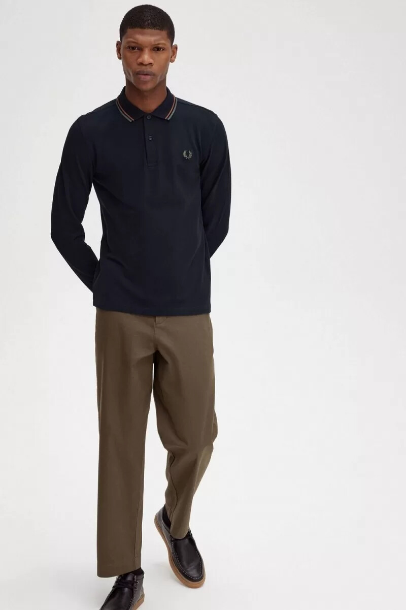 fred perry m3636 herrskjorta marinblå brun field green
