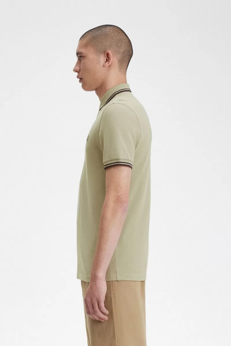 fred perry m3600 herrskjorta varm grå mörkröd