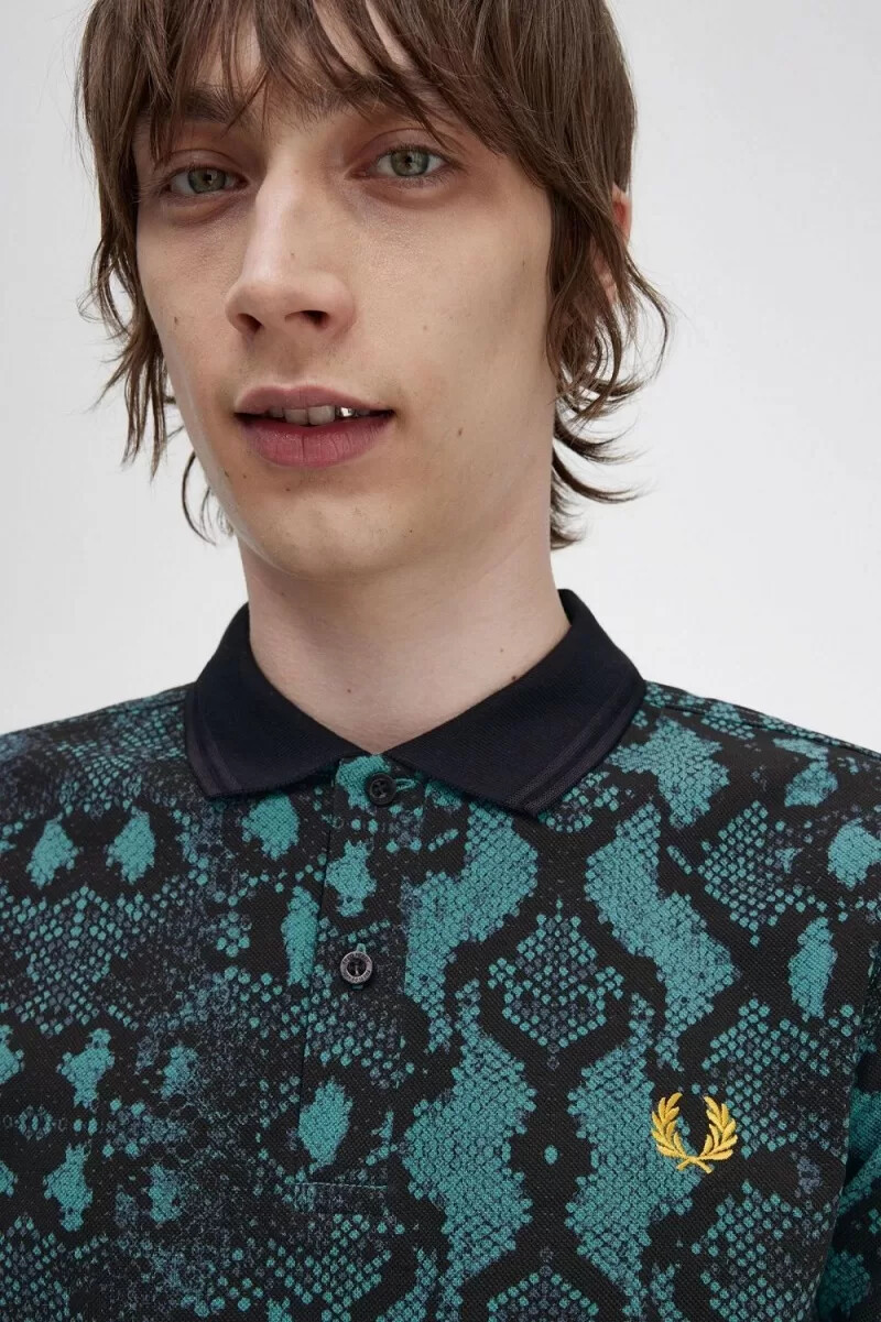 fred perry snake print herrskjorta djup mintgrön