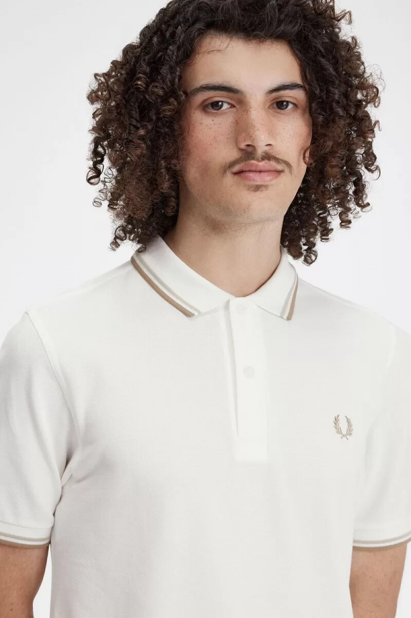 fred perry m3600 herrskjorta snövit havregrön