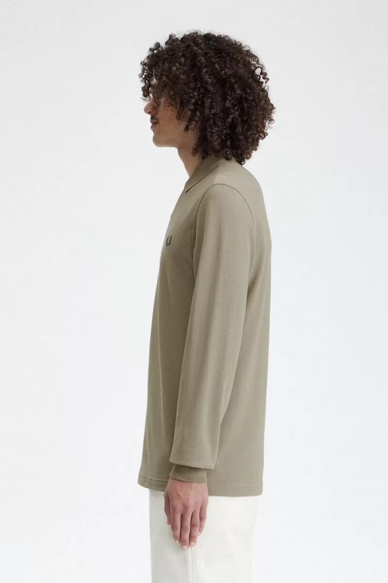 fred perry m6006 herrskjorta varm grå mörkröd
