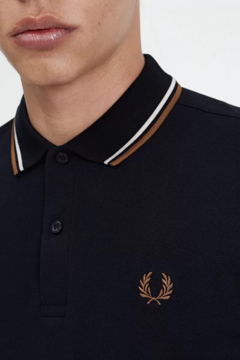 fred perry m3636 herrskjorta marinblå snövit brun