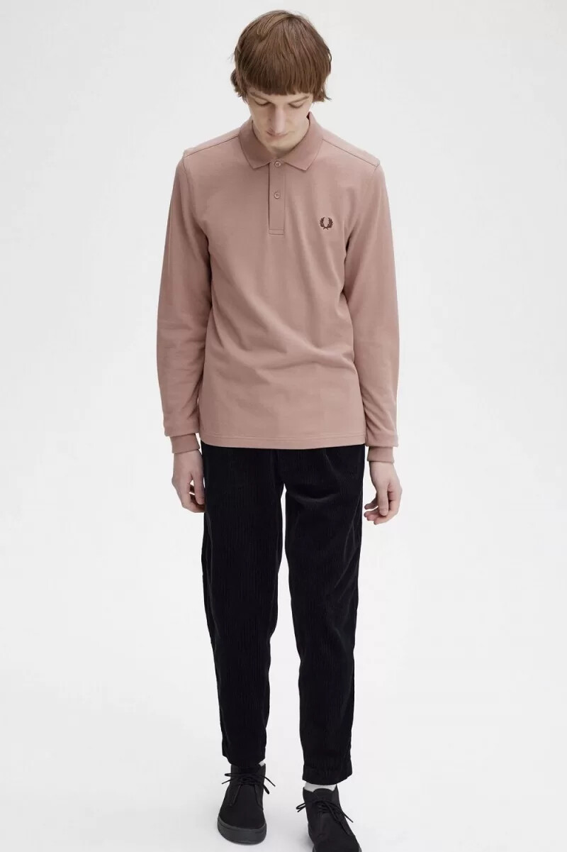 fred perry m6006 herrskjorta mörkrosa bränd tobak