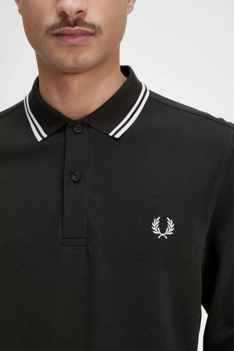 fred perry m3636 herrskjorta nattgrön snövit