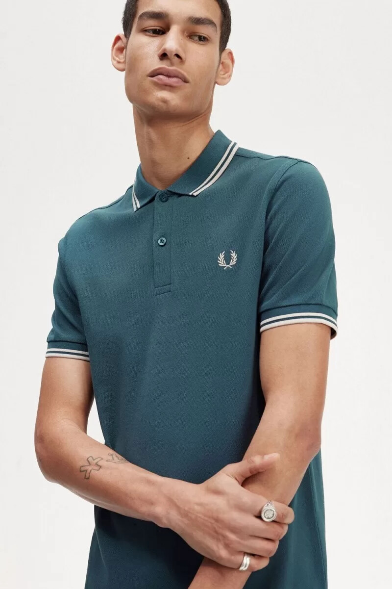 fred perry m3600 herrskjorta petrolblå ljusmint