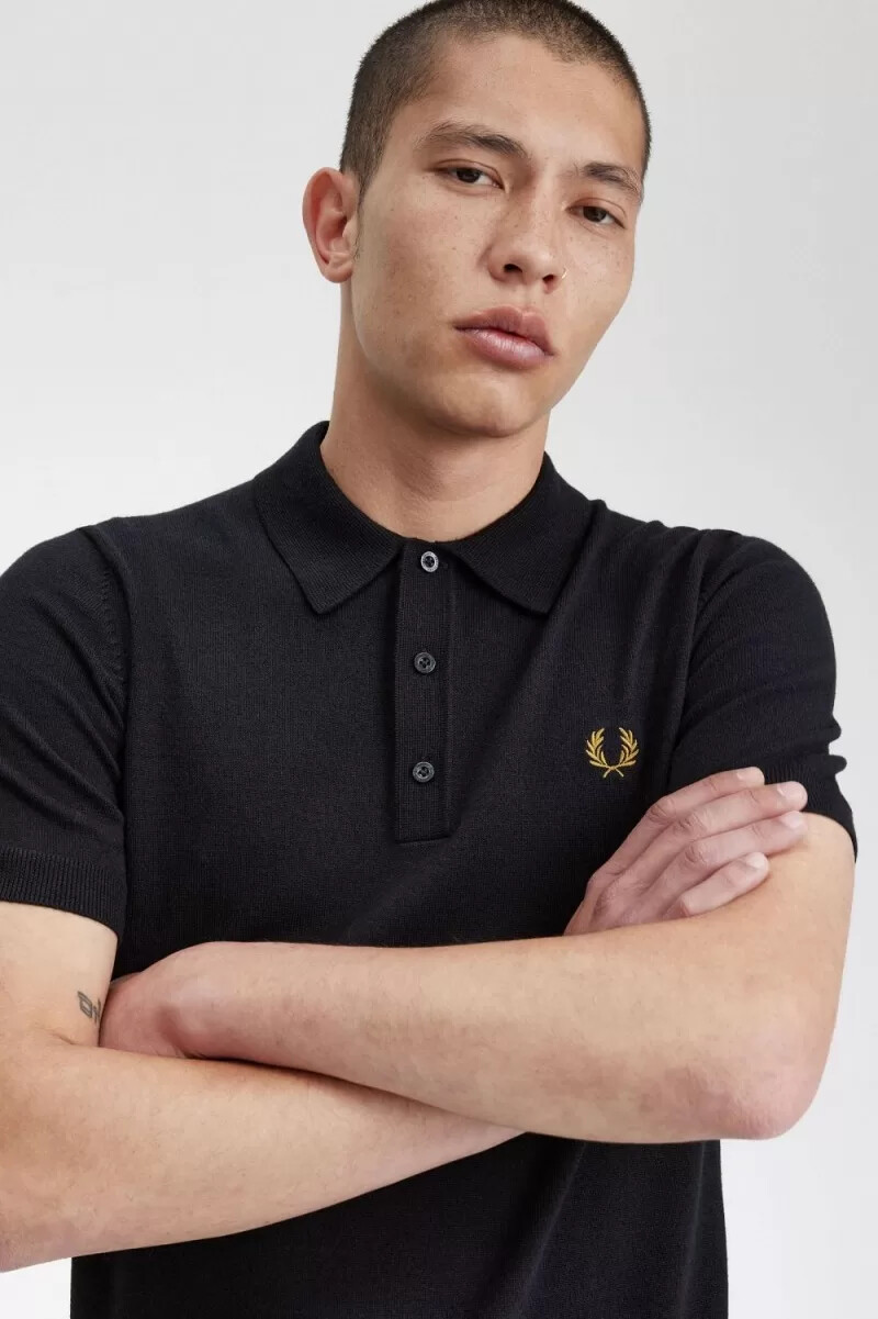 fred perry klassisk stickad herrskjorta marinblå