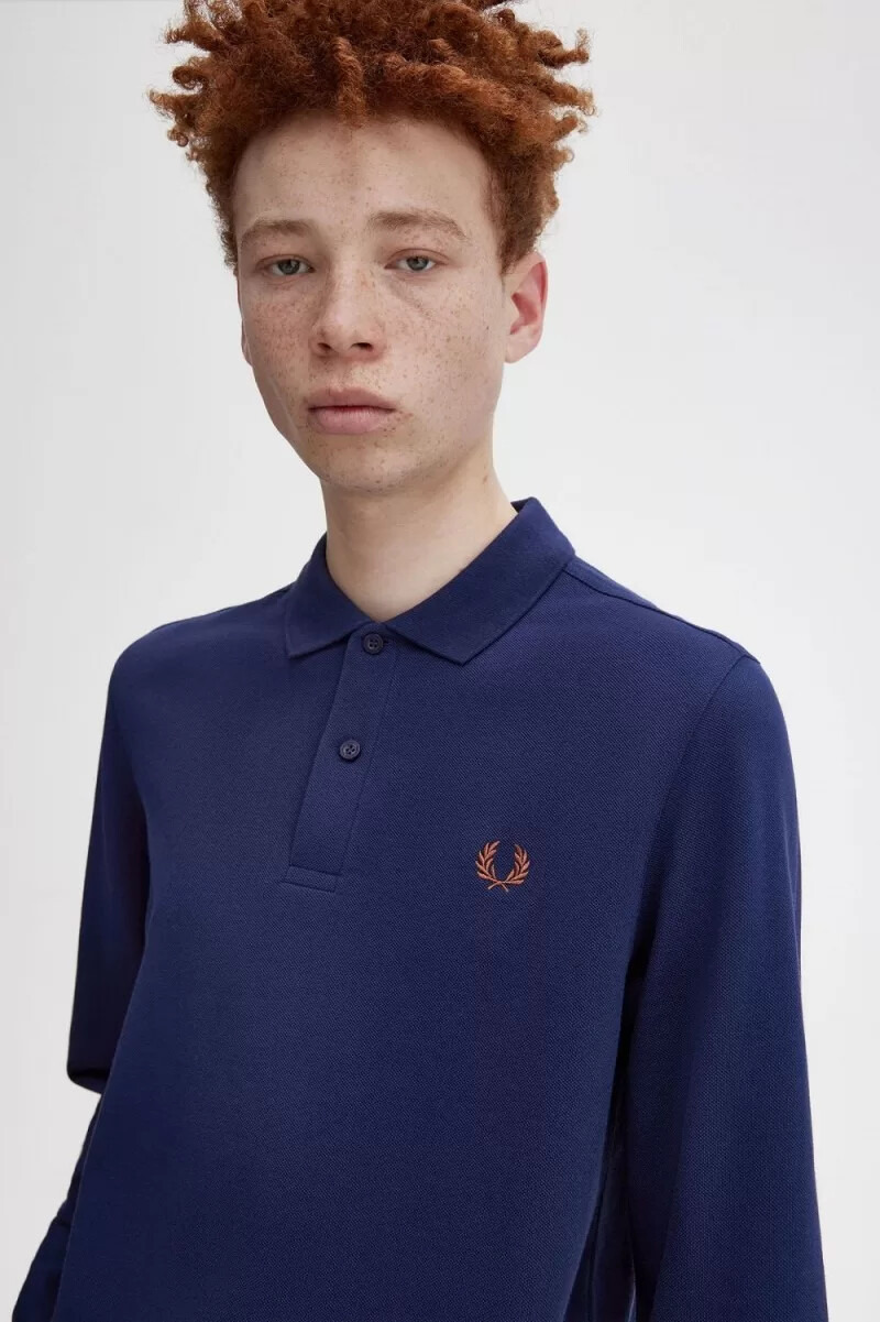 fred perry m6006 herrskjorta fransk marinblå whiskybrun