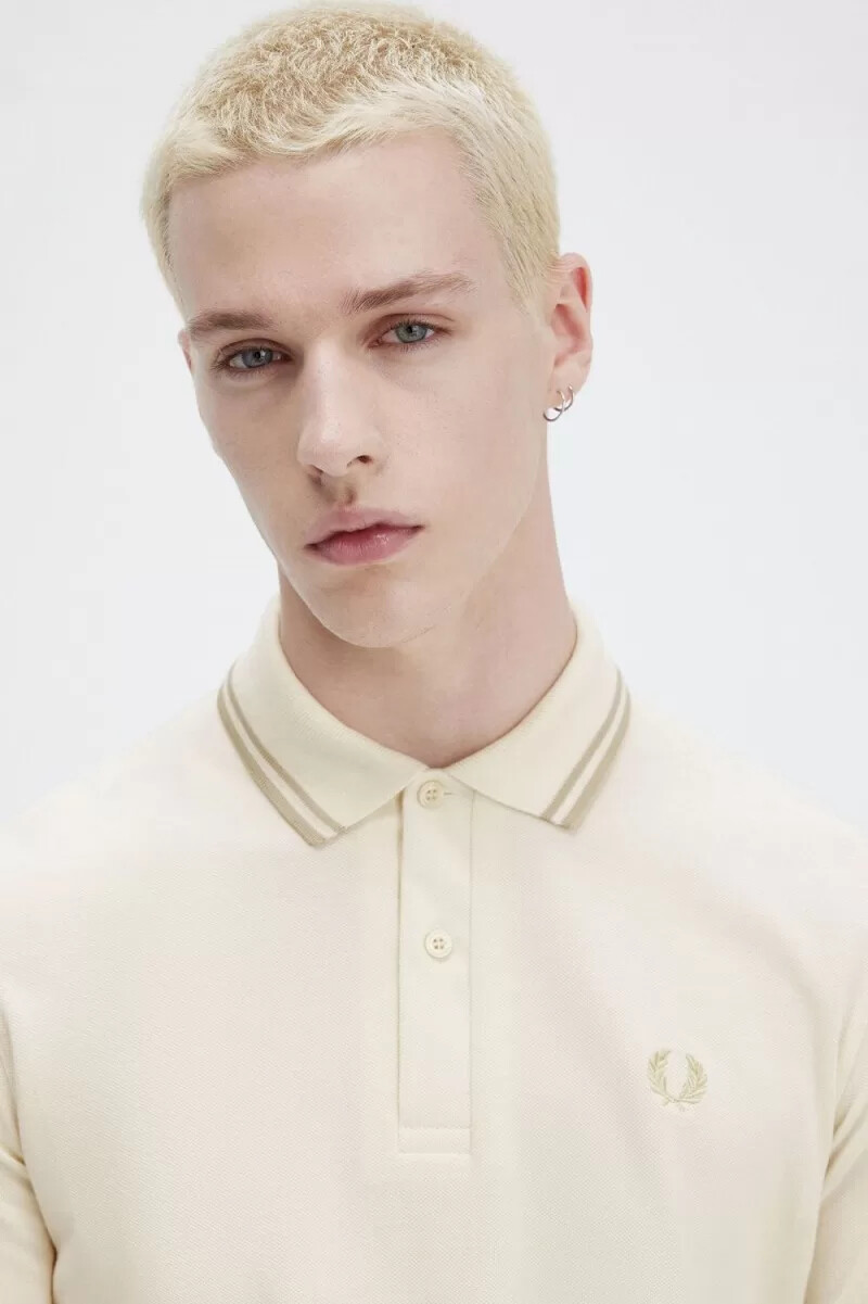 fred perry m12 herrskjorta beige havregryn havregryn