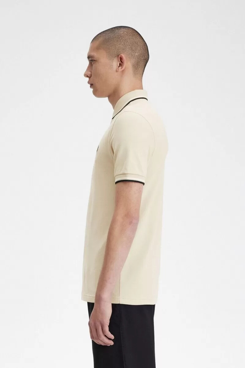 fred perry m3600 herrskjorta havregryn beige svart