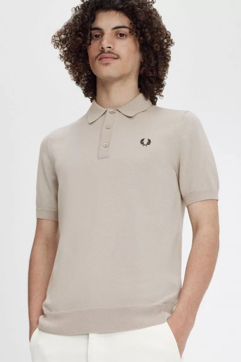 fred perry klassisk stickad herrskjorta mörk havregryn