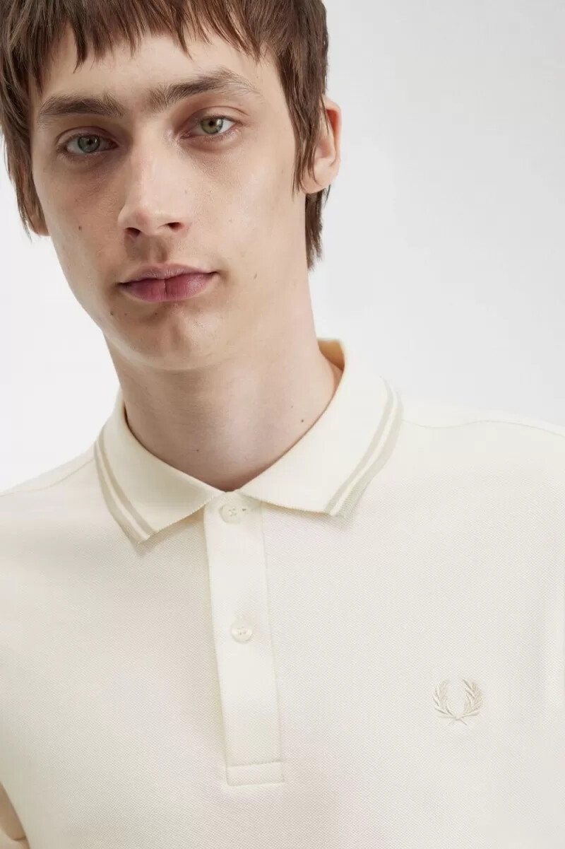 fred perry m3636 herrskjorta beige havregryn havregryn