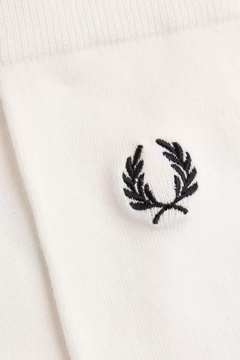 fred perry classic laurel wreath herrstrumpor snövit svarta