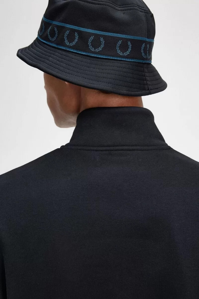 fred perry broderad half zip herrtröja svart
