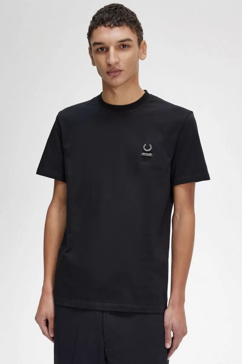 fred perry emaljnål herr t-shirt svart