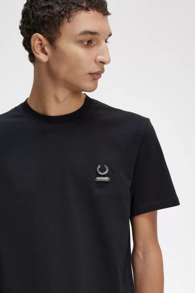 fred perry emaljnål herr t-shirt svart