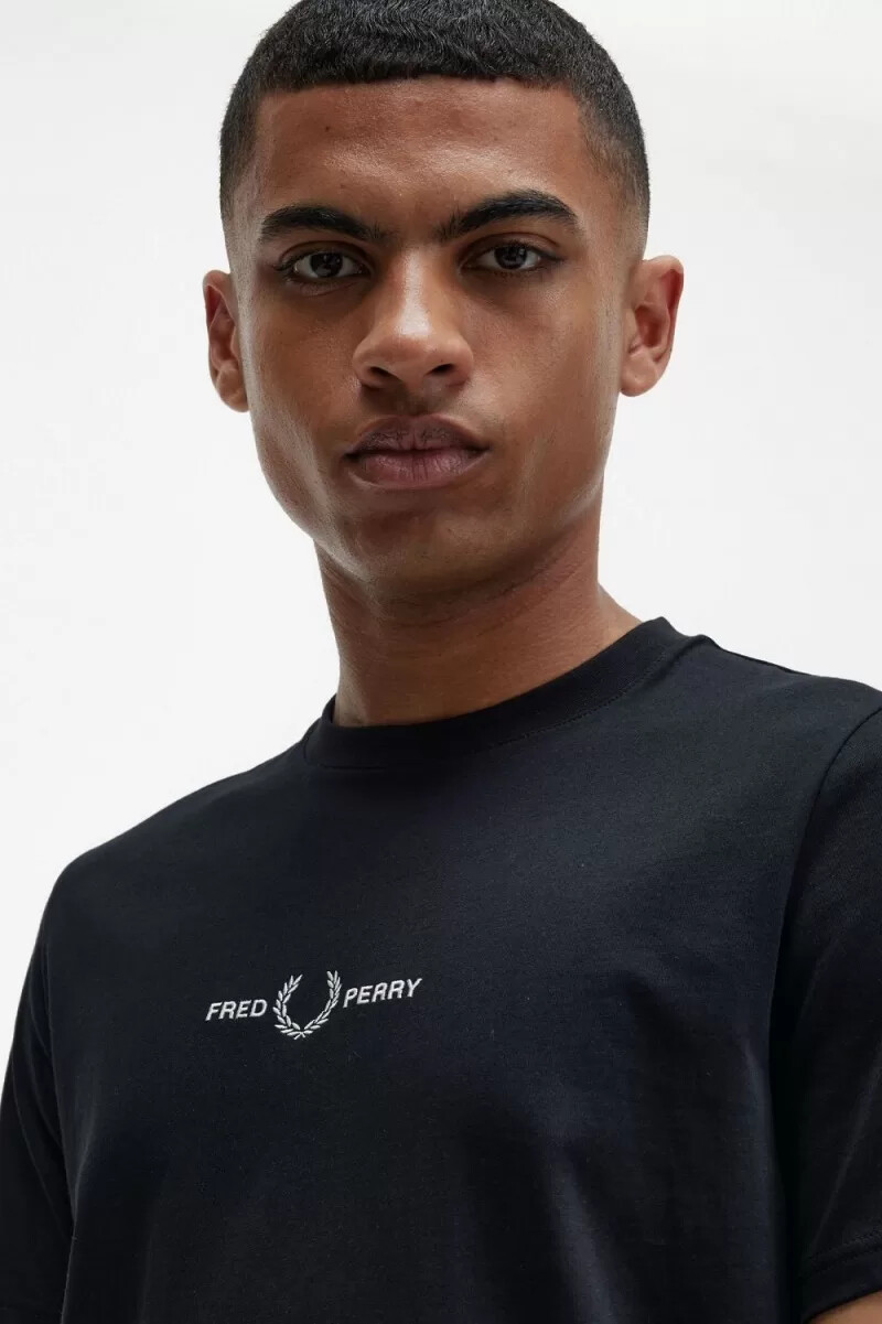 fred perry broderad herr t-shirt svart