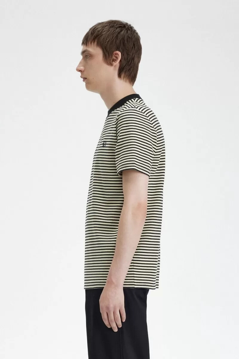 fred perry fine stripe heavyweight herr t-shirt havregryn svart