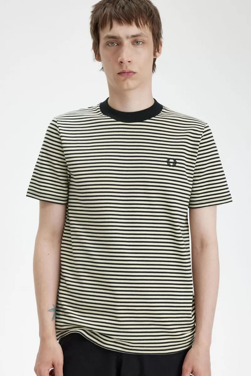 fred perry fine stripe heavyweight herr t-shirt havregryn svart