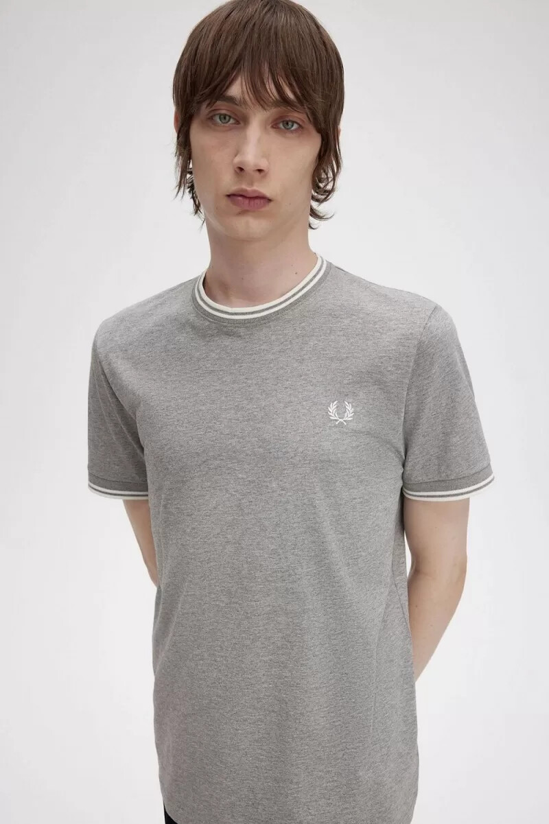 fred perry twin tipped herr t-shirt grå