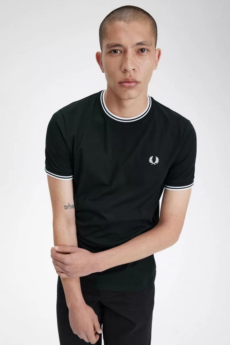 fred perry twin tipped herr t-shirt nattgrön snövit