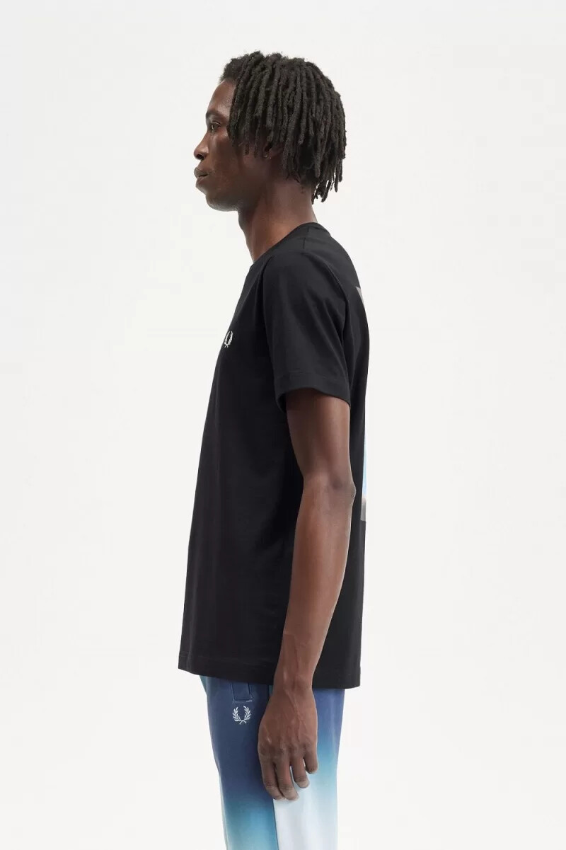 fred perry abstract graphic herr t-shirt svart vit