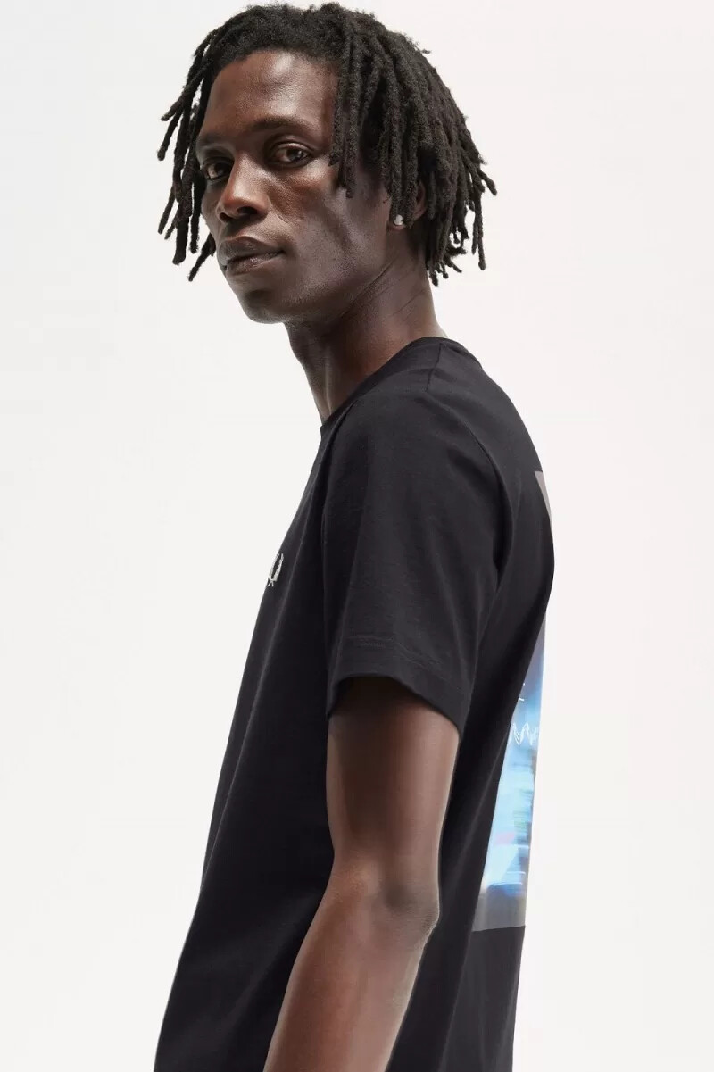 fred perry abstract graphic herr t-shirt svart vit